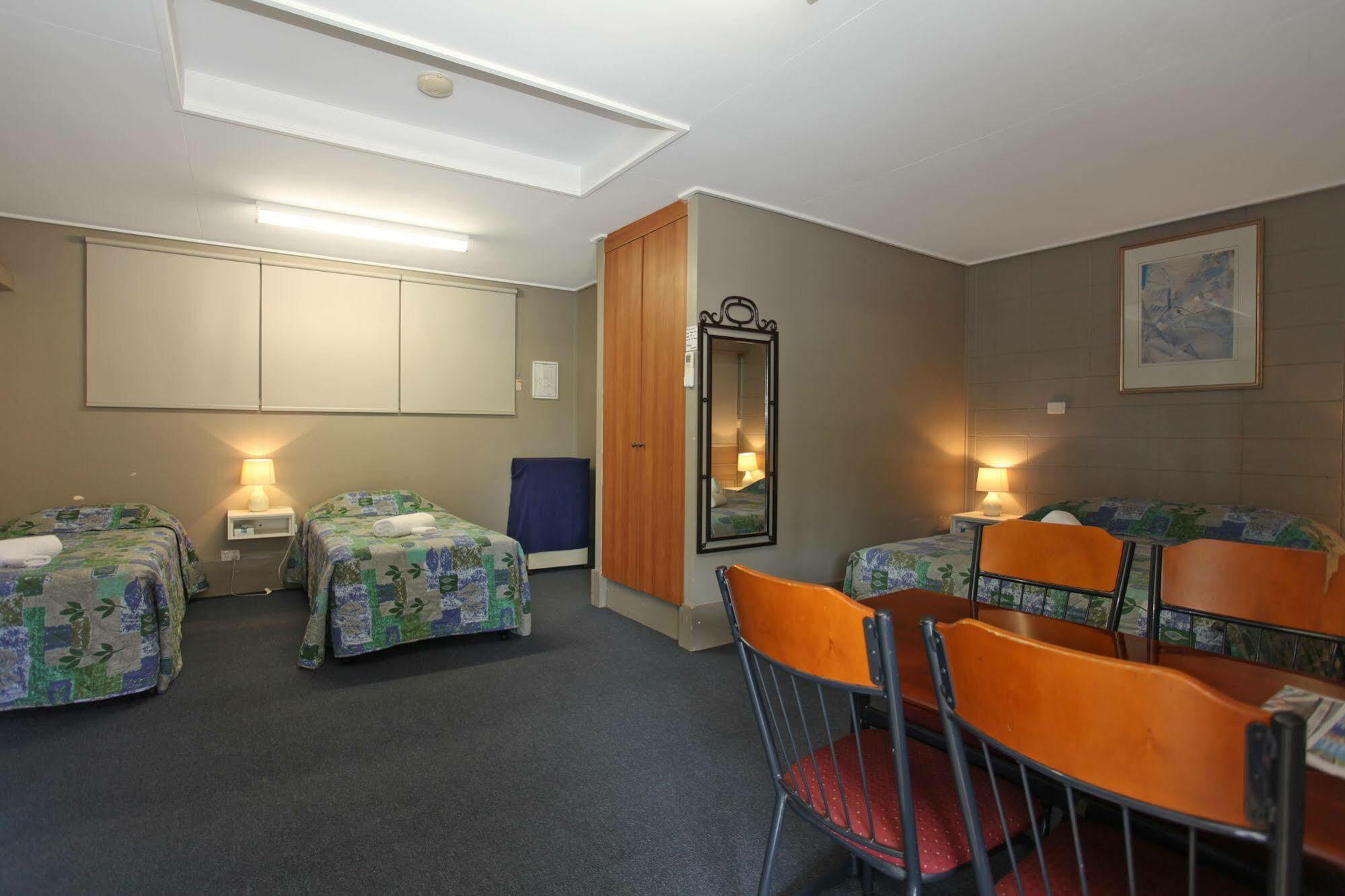 Tandara Hotel Motel Sarina Exteriér fotografie