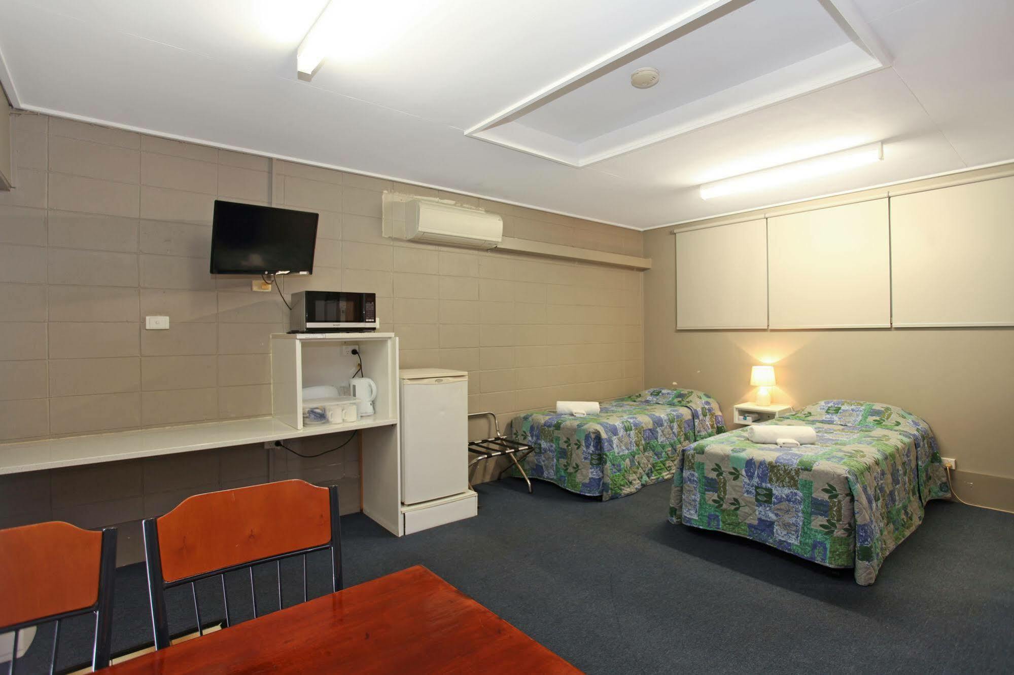 Tandara Hotel Motel Sarina Exteriér fotografie